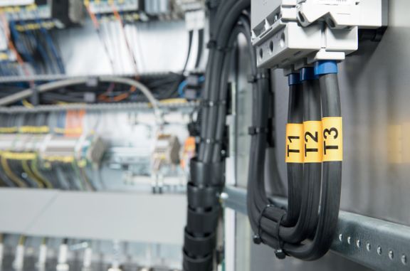 MADE TO IDENTIFY: Identifikationssystem