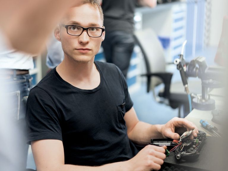 HellermannTyton erbjuder förstklassig service av buntbandspistoler: från reparation till nyutveckling