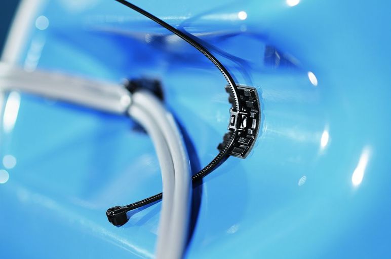 self-adhesive mount FlexTack from HellermannTyton