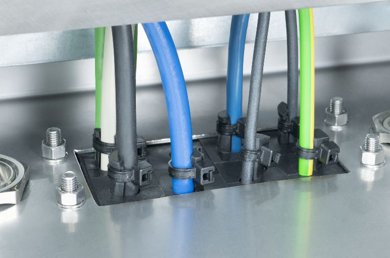 Kabelgenomföringsplatta VarioPlate-system överensstämmer med skyddsklasserna IP65 och IP66